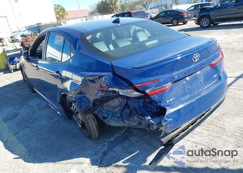 2025 Toyota Camry Se z USA, uszkodzony, nr VIN 4T1DAACK2SU026933